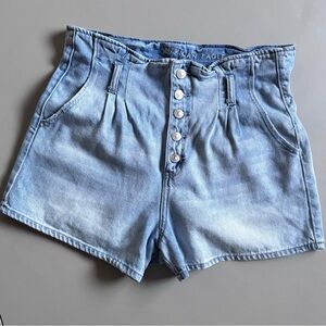 AMERICAN EAGLE Denim Button Fly High Rise Paperbag Style Pleated Mom Shorts